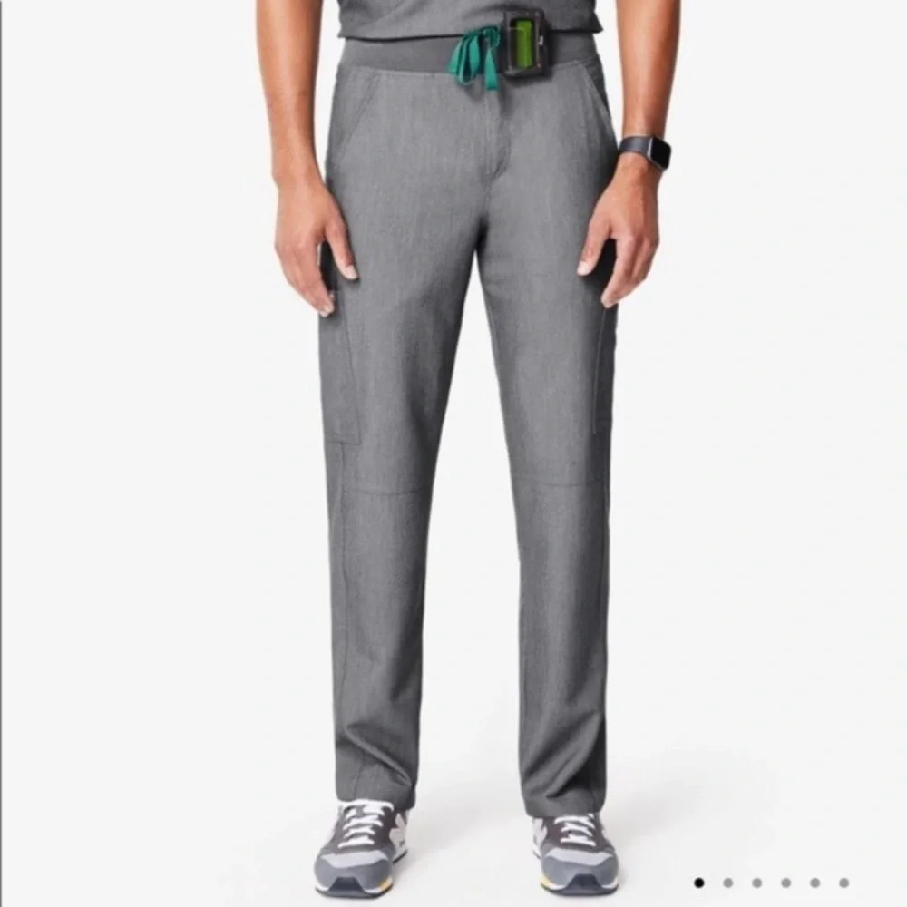 FIGS AXIM GRAY CARGO POCKET STRAIGHT LEG PANTS MENS MEDIUM